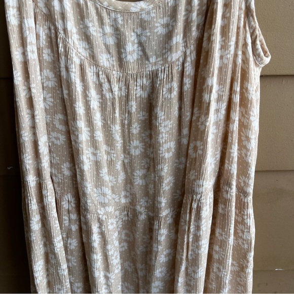 Wild Fable Neutral Floral Sundress - Size M - Summer Beach Casual - Picture 7 of 7